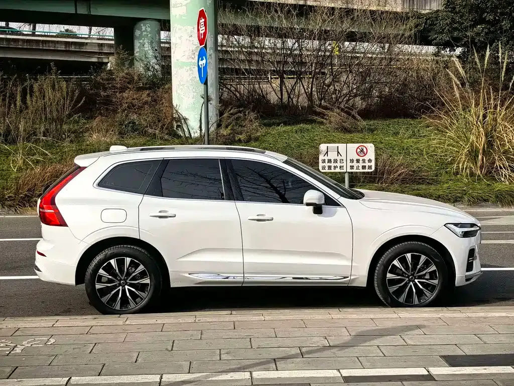 Volvo XC60 2024 из CN, фото 10