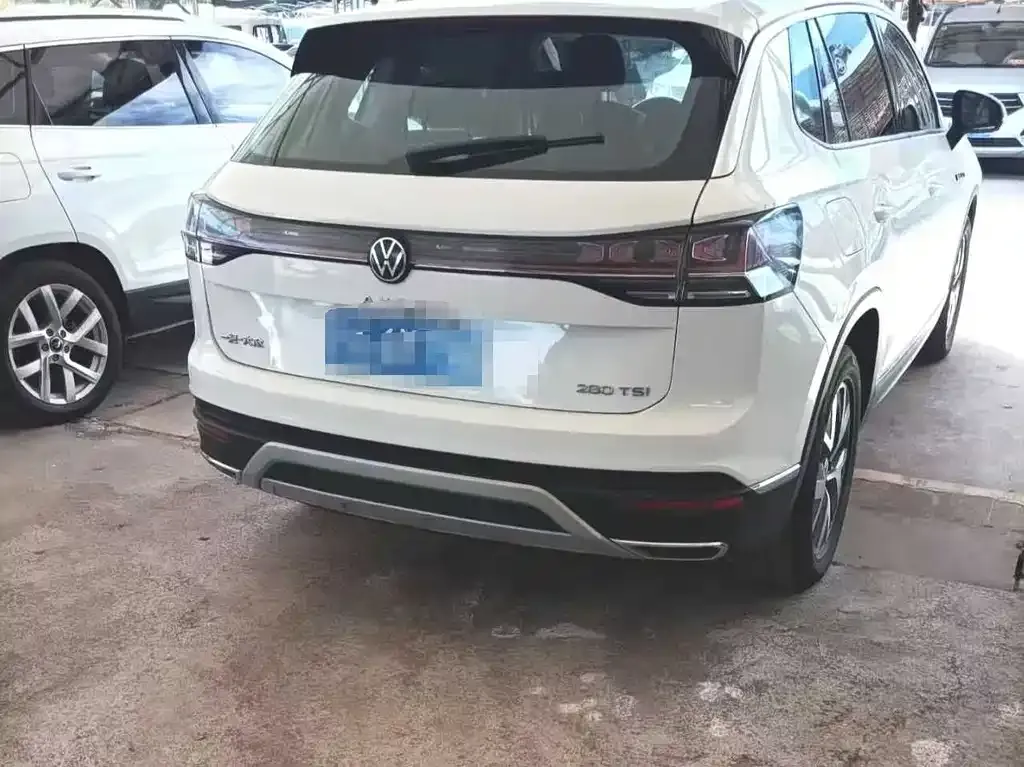 Volkswagen Tayron 2023 из CN, фото 3