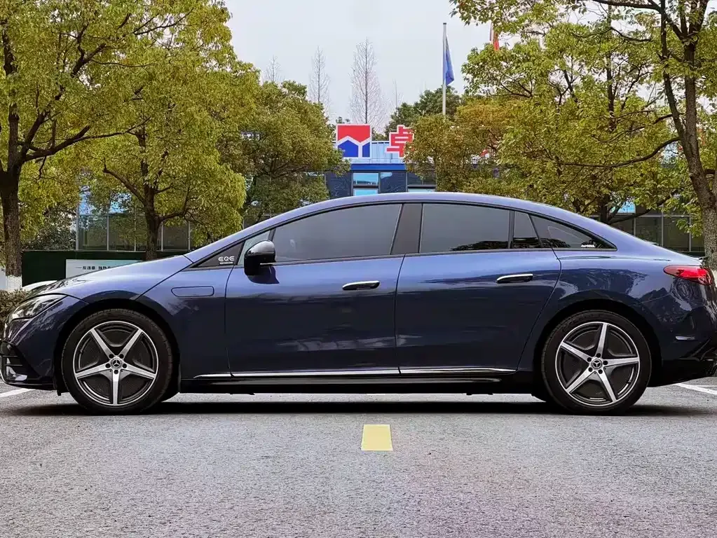 Mercedes-Benz EQE 2025 из CN, фото 4