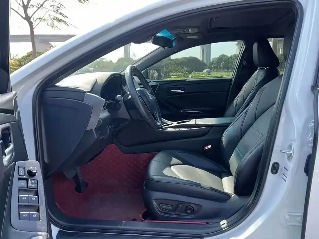 Toyota Avalon 2024 из CN, фото 2