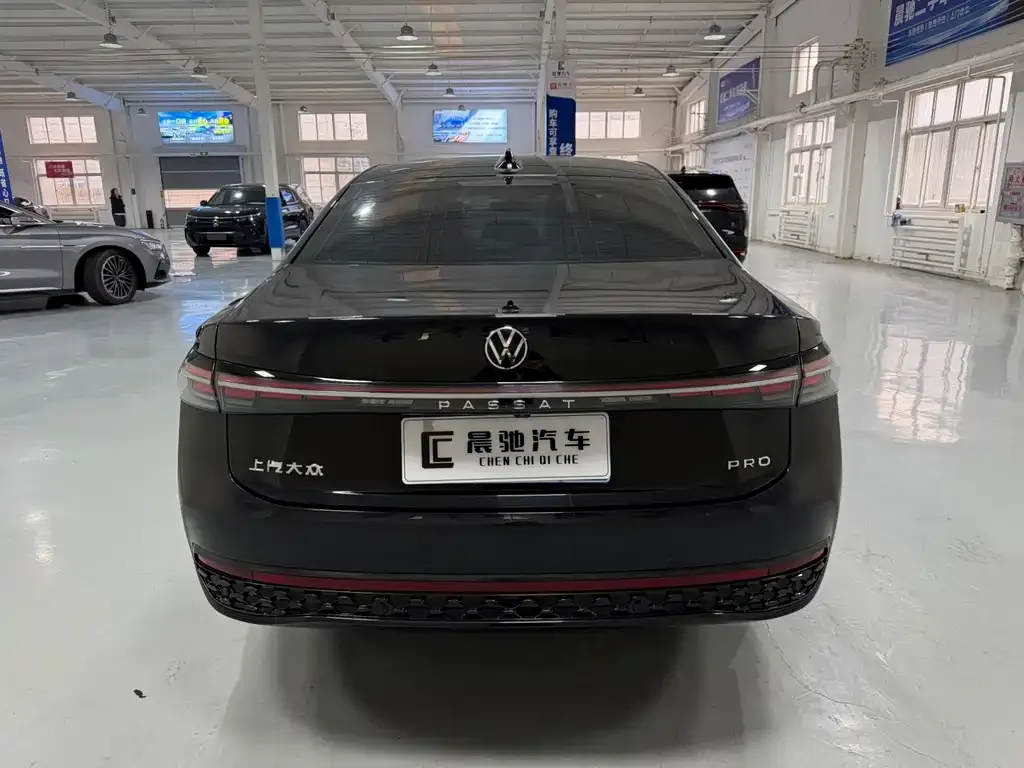 Volkswagen Passat — фото 3