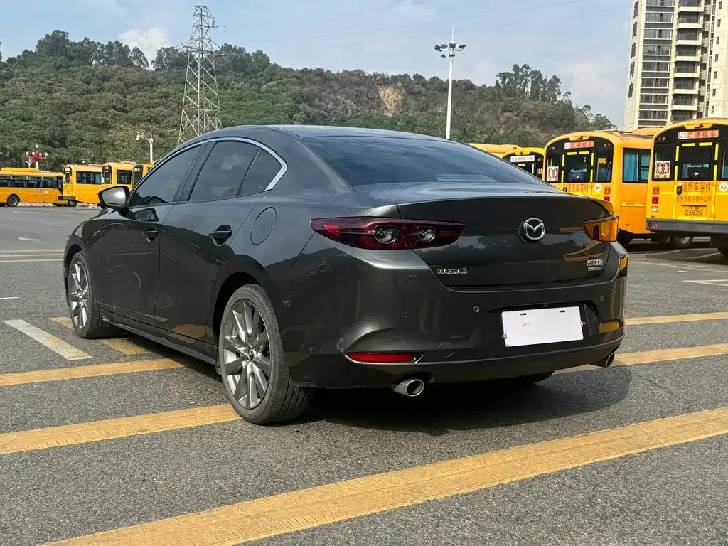 Mazda 3 Axela — фото 6