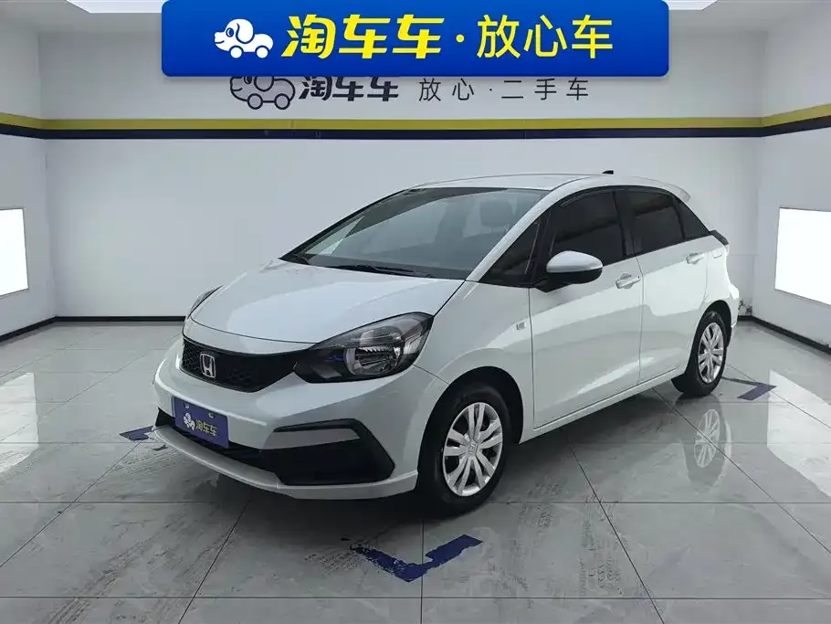 Honda Fit — фото 1