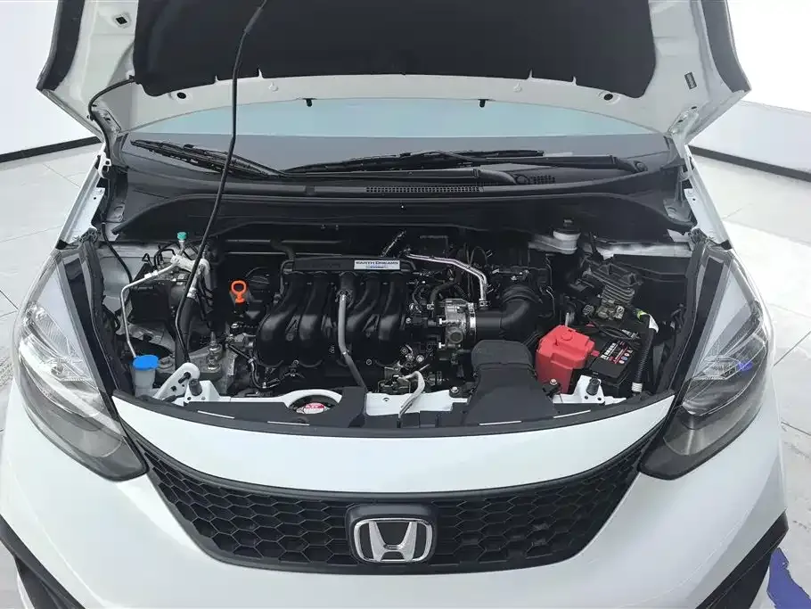 Honda Fit — фото 10