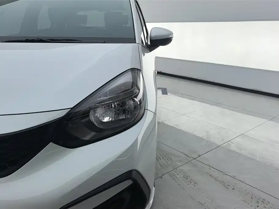 Honda Fit — фото 8