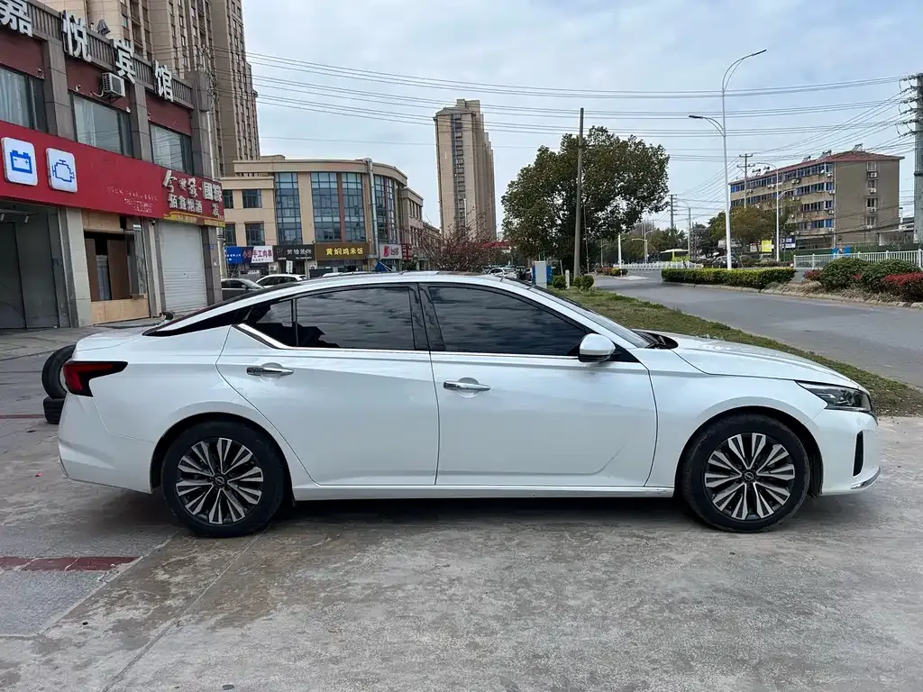 Nissan Teana 2023 из CN, фото 4