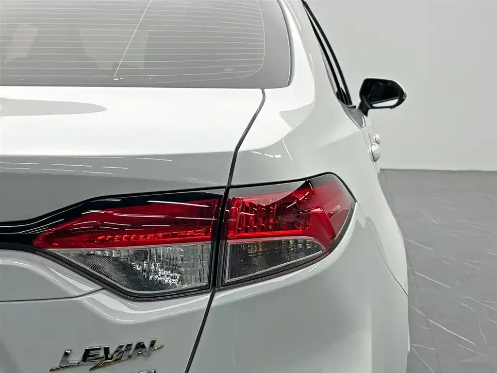 Toyota Levin — фото 7