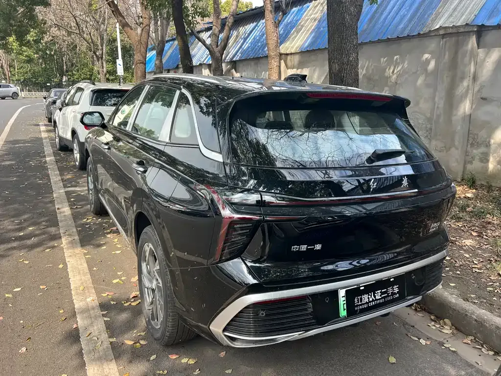 Hongqi HS3 PHEV — фото 3