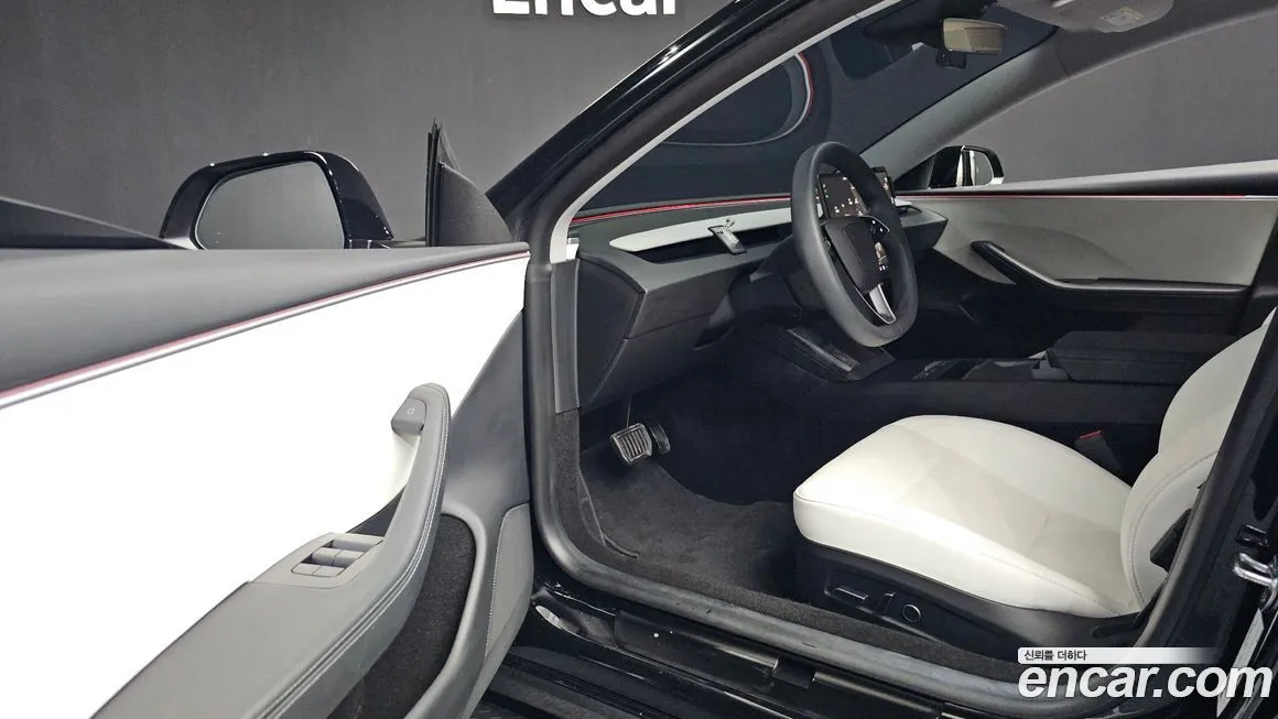 Tesla Model 3 2024 из KR, фото 7