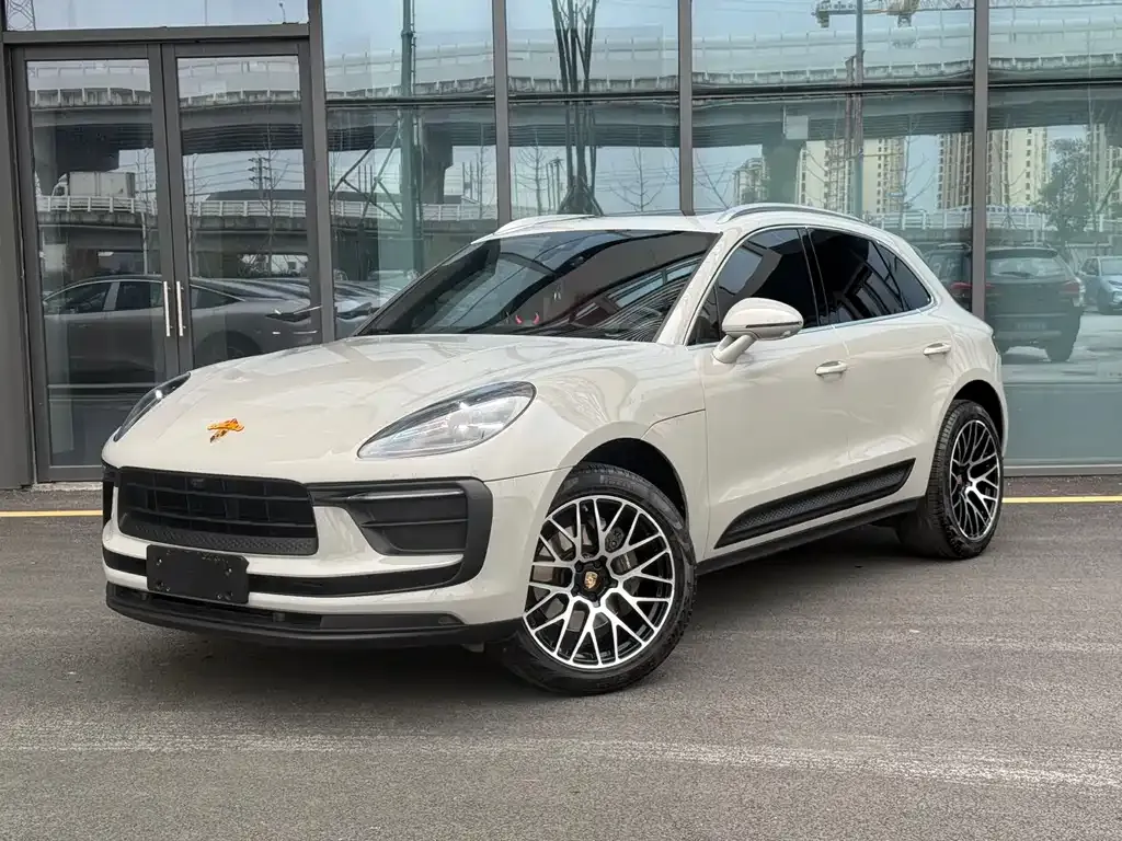 Porsche Macan — фото 1
