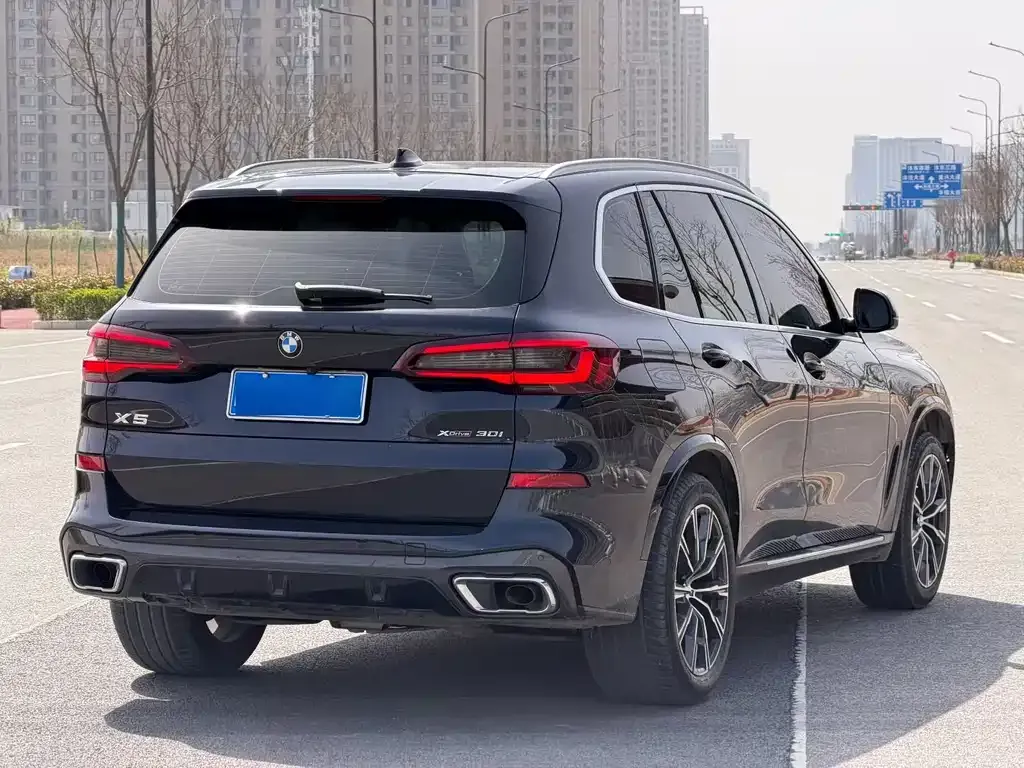 BMW X5 (Import) — фото 4