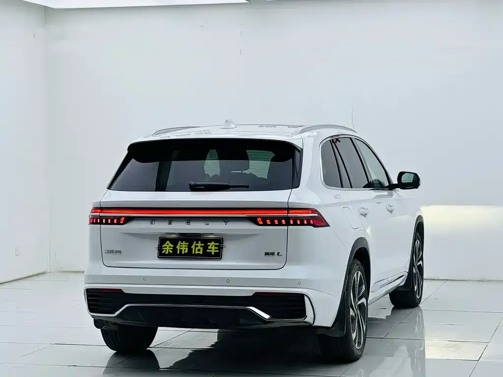 Geely Xingyue L — фото 4