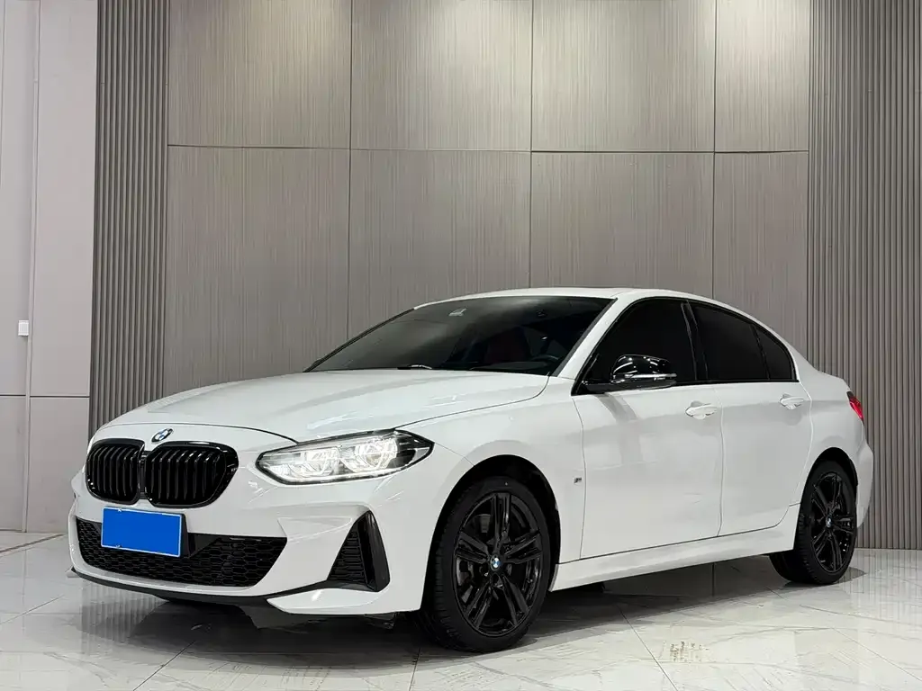 BMW 1 Series — фото 1