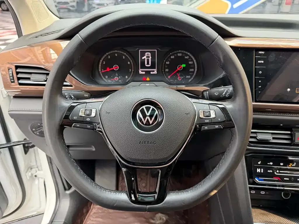 Volkswagen Tharu 2021 из CN, фото 9