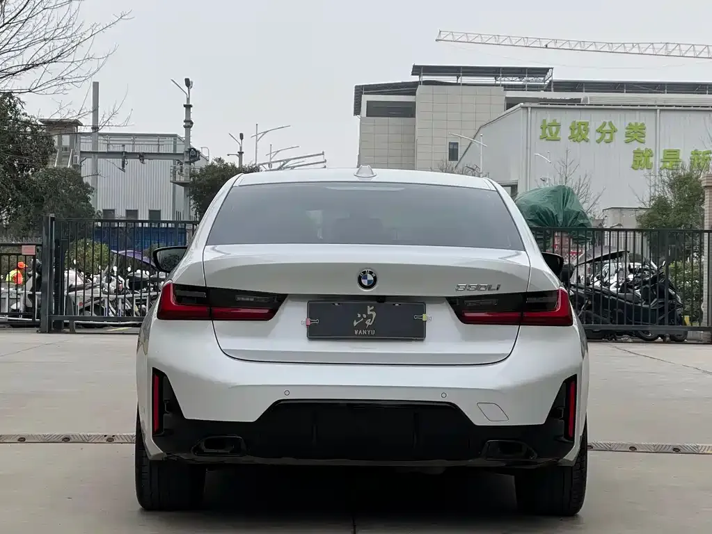 BMW 3 Series 2025 из CN, фото 2