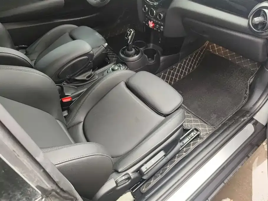 MINI Cooper (3-door) 2022 из CN, фото 2