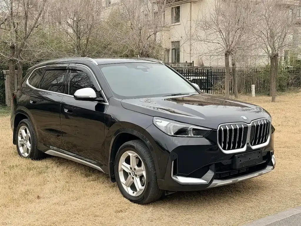 BMW X1 — фото 8