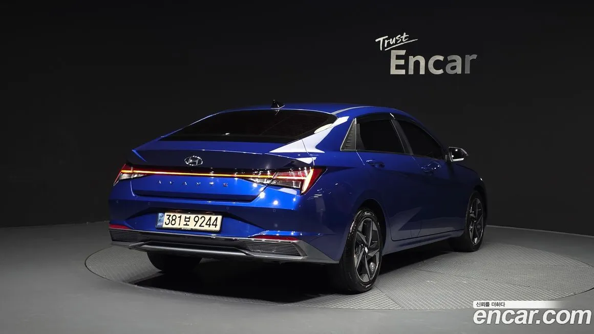 Hyundai AVANTE 2023 из KR, фото 2