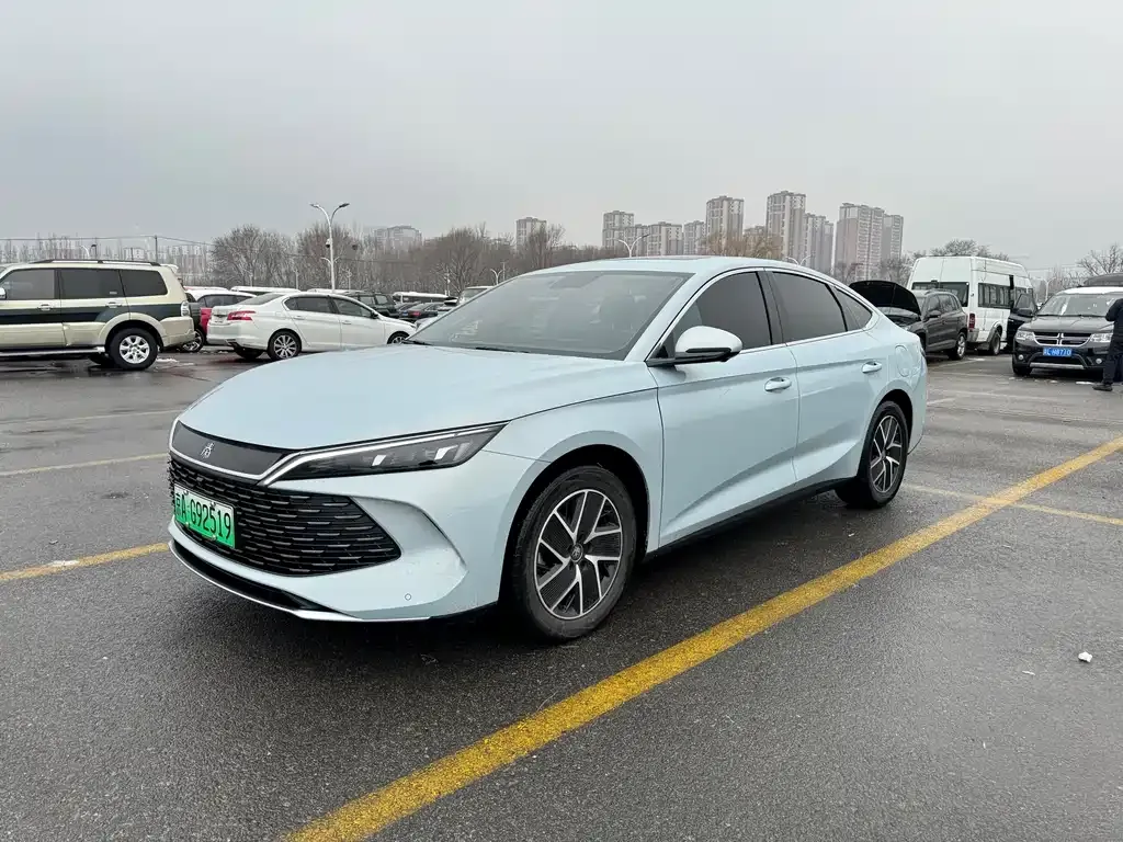 BYD Qin L — фото 1
