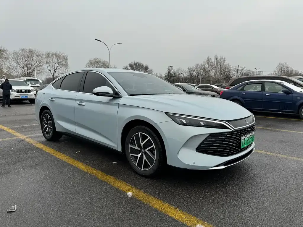 BYD Qin L — фото 5