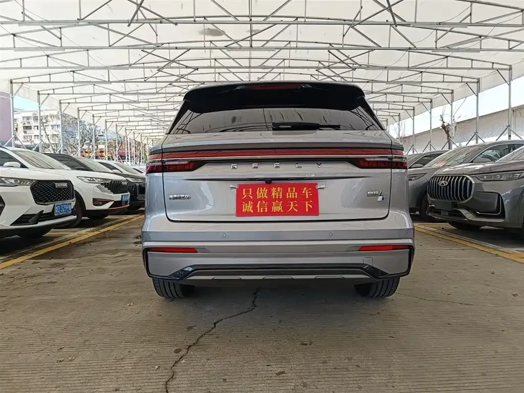 Geely Xingyue L — фото 9