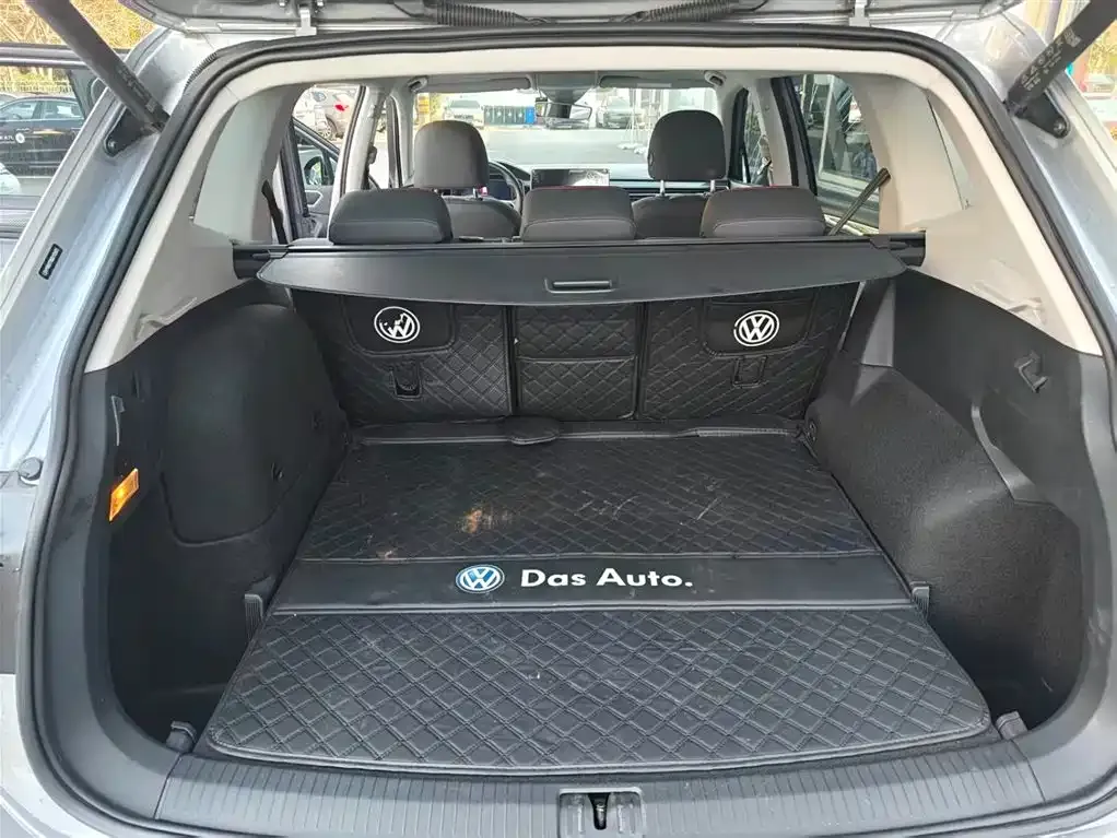 Volkswagen Tiguan L New Energy — фото 7