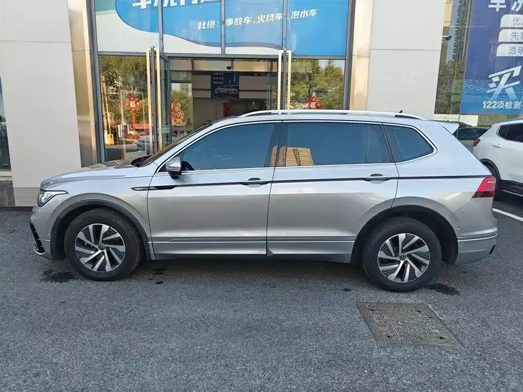 Volkswagen Tiguan L New Energy — фото 6