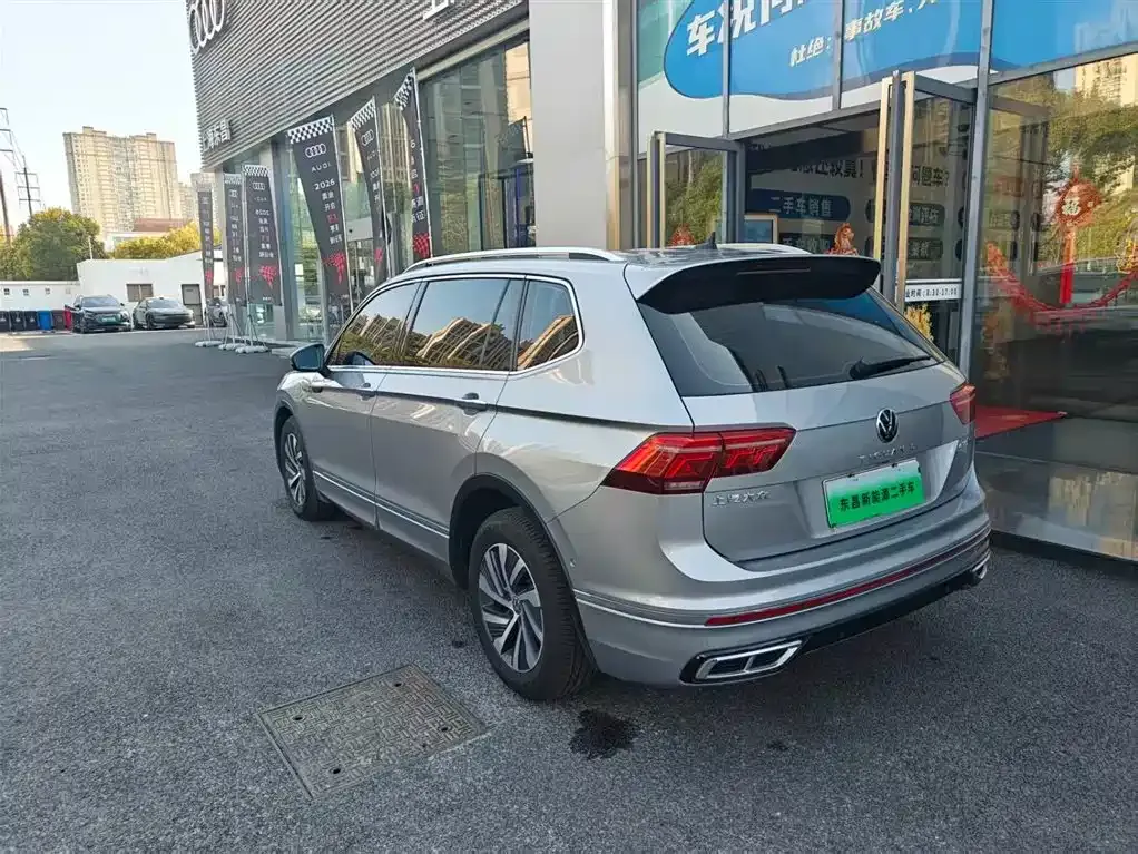 Volkswagen Tiguan L New Energy — фото 3
