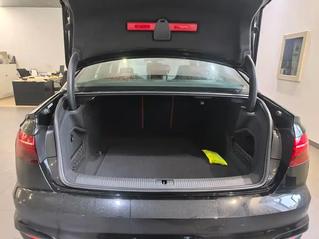 Audi S4 2023 из CN, фото 2