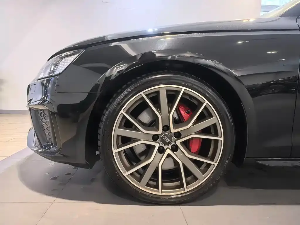 Audi S4 2023 из CN, фото 4