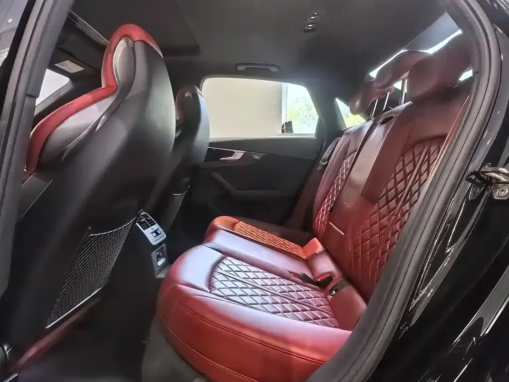 Audi S4 2023 из CN, фото 7