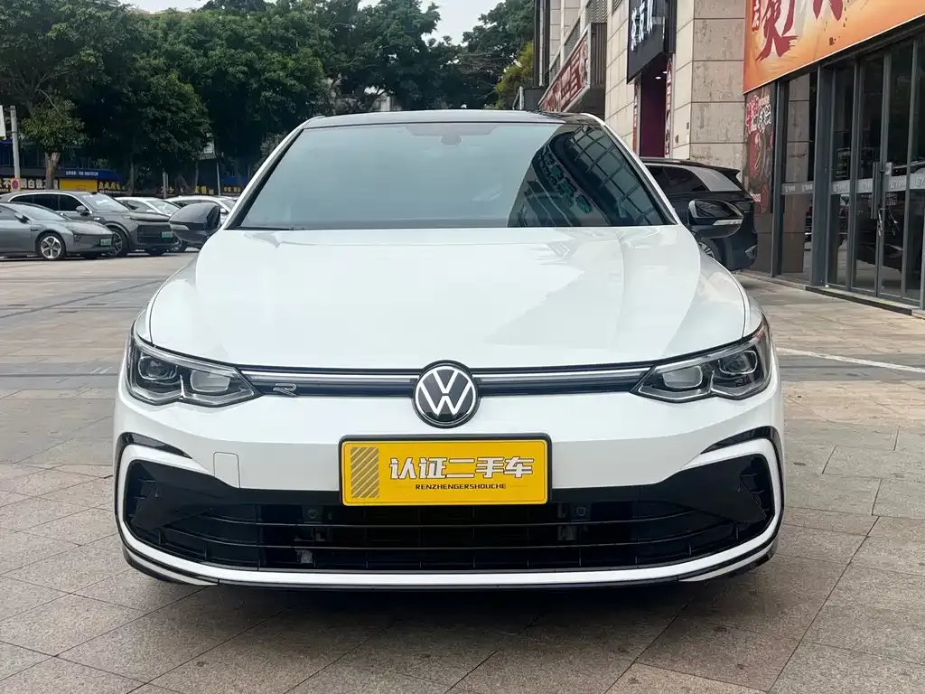 Volkswagen Golf 2023 из CN, фото 3