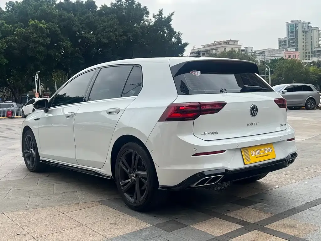 Volkswagen Golf 2023 из CN, фото 4