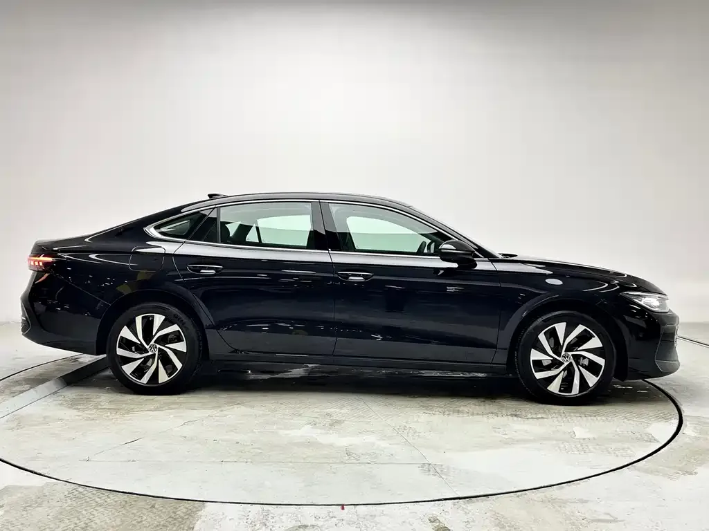 Volkswagen Passat — фото 3