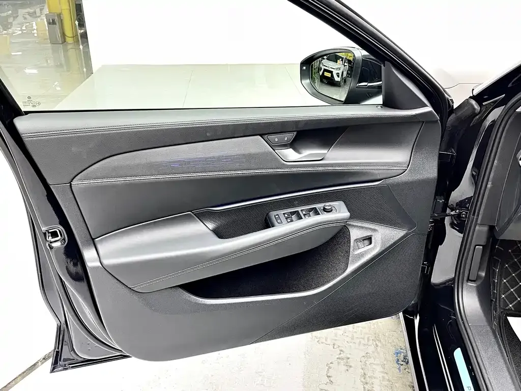 Volkswagen Passat — фото 9