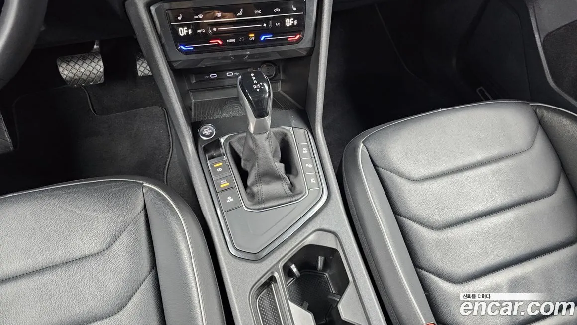 Volkswagen Tiguan — фото 9