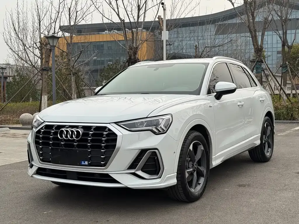 Audi Q3 2022 из CN, фото 1