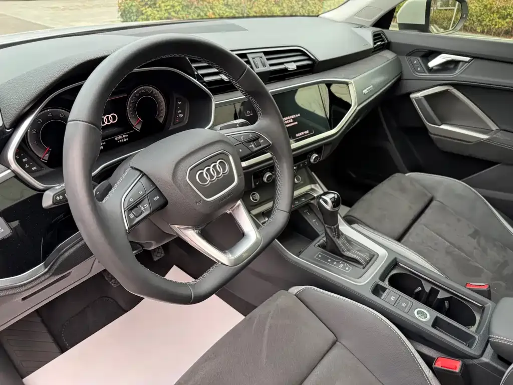 Audi Q3 2022 из CN, фото 8
