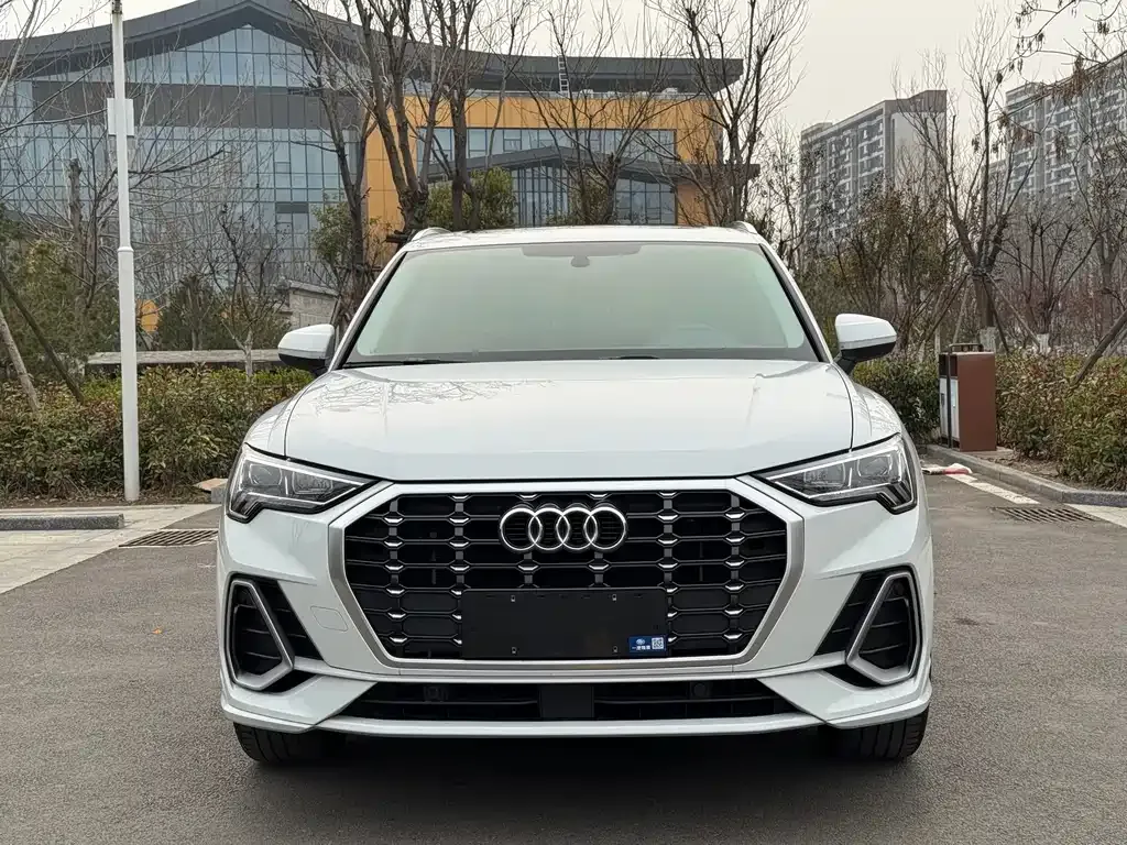 Audi Q3 2022 из CN, фото 2