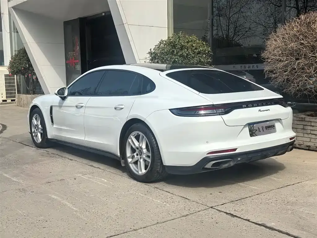 Porsche Panamera — фото 8