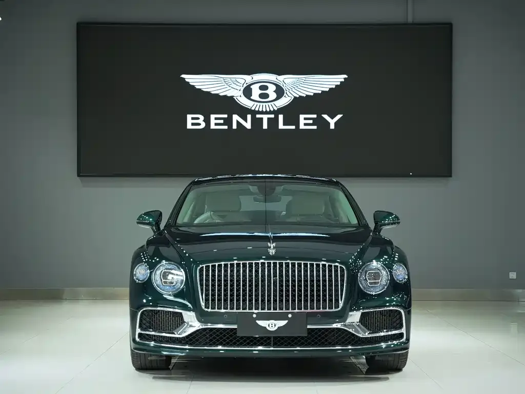 Bentley Flying Spur 2023 из CN, фото 8