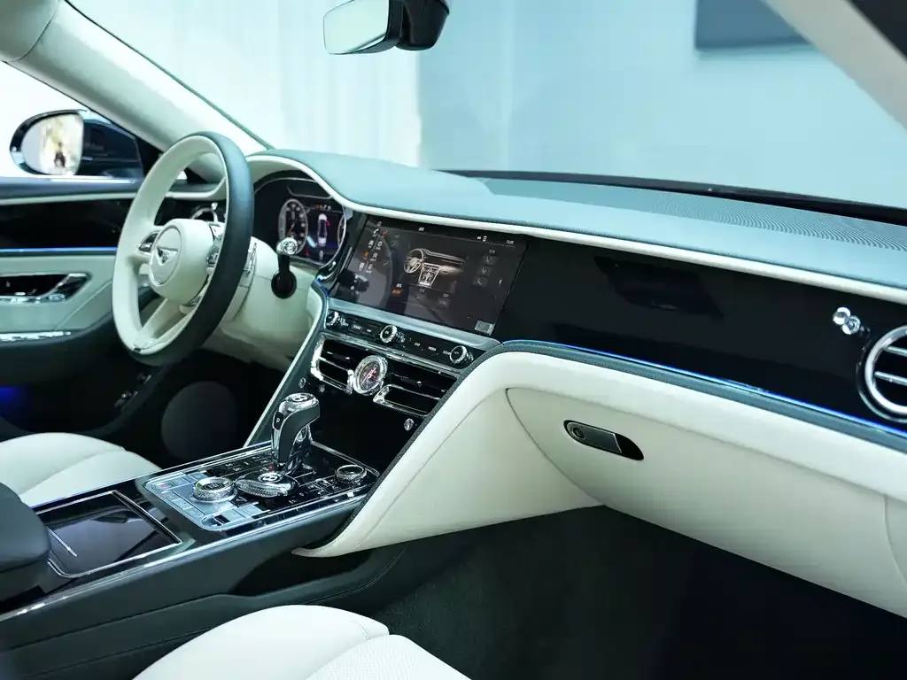 Bentley Flying Spur 2023 из CN, фото 5
