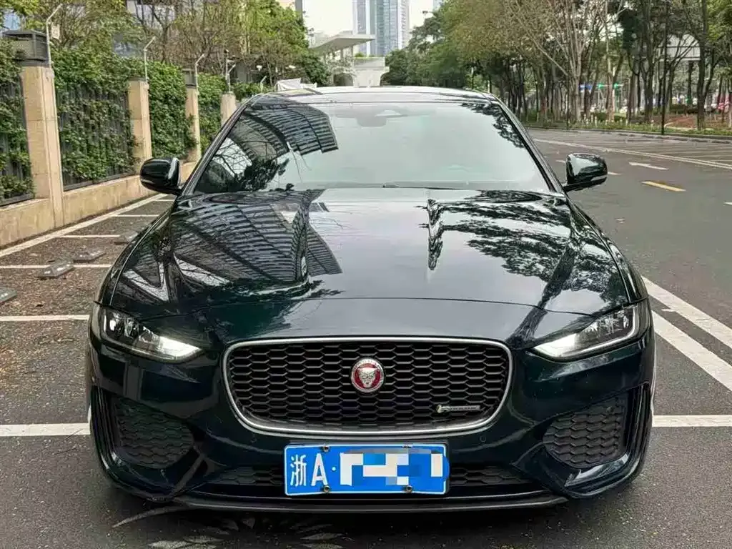 Jaguar XEL — фото 1