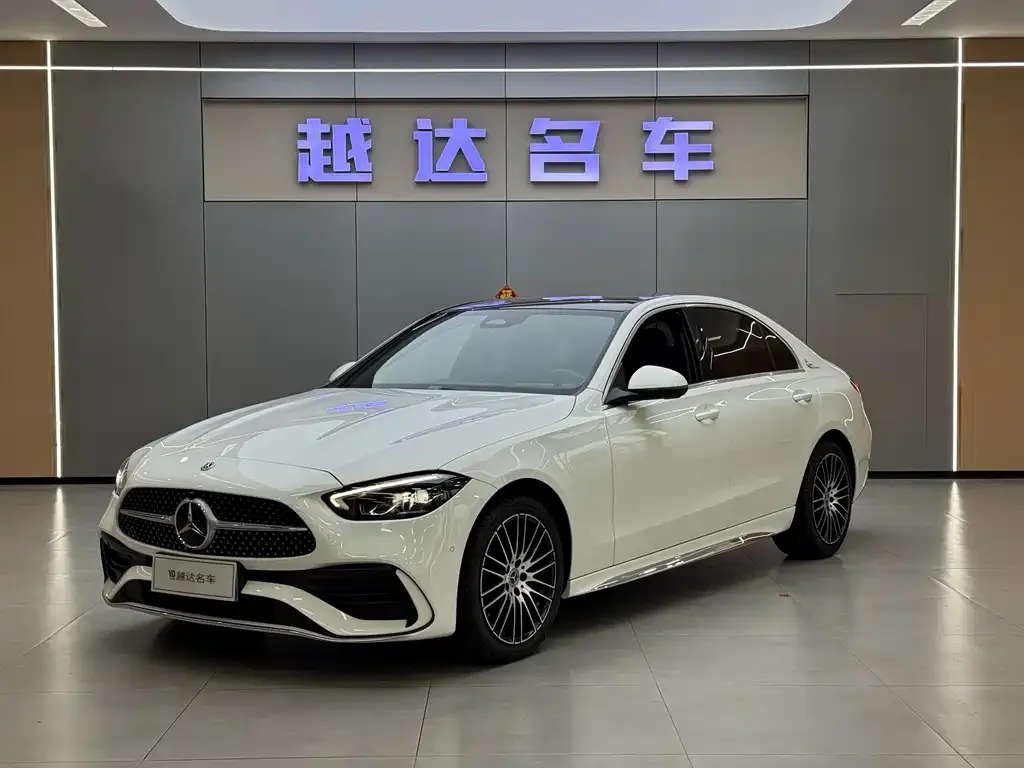Mercedes-Benz C-Class — фото 1