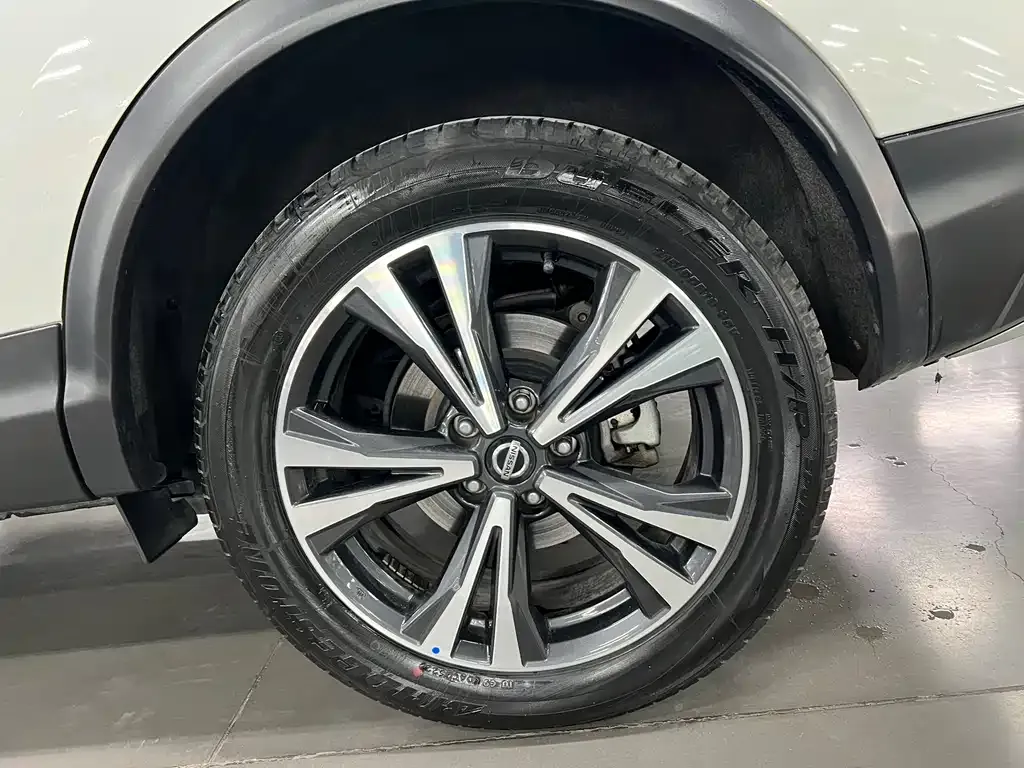 Nissan Qashqai 2022 из CN, фото 2