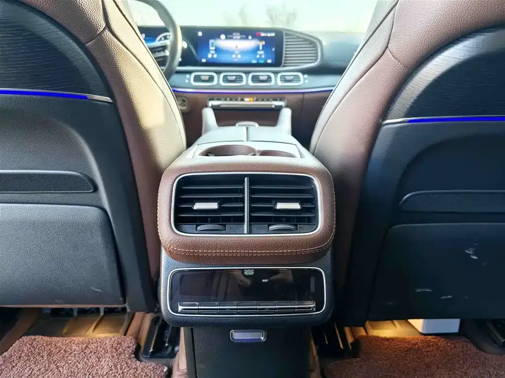 Mercedes-Benz GLS 2024 из CN, фото 10