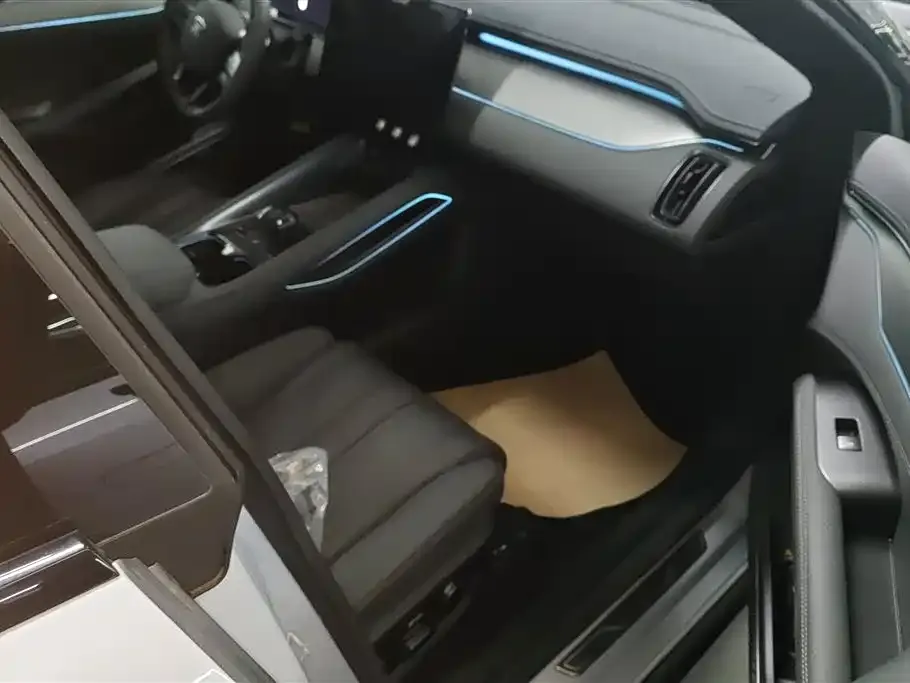 BYD L EV 2025 из CN, фото 6