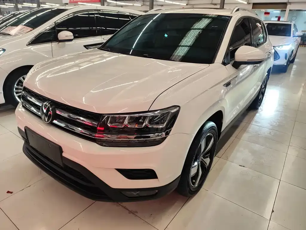 Volkswagen Tharu — фото 1