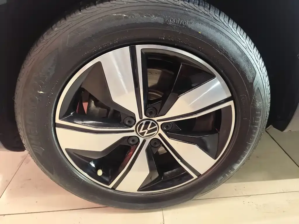 Volkswagen Tharu — фото 6