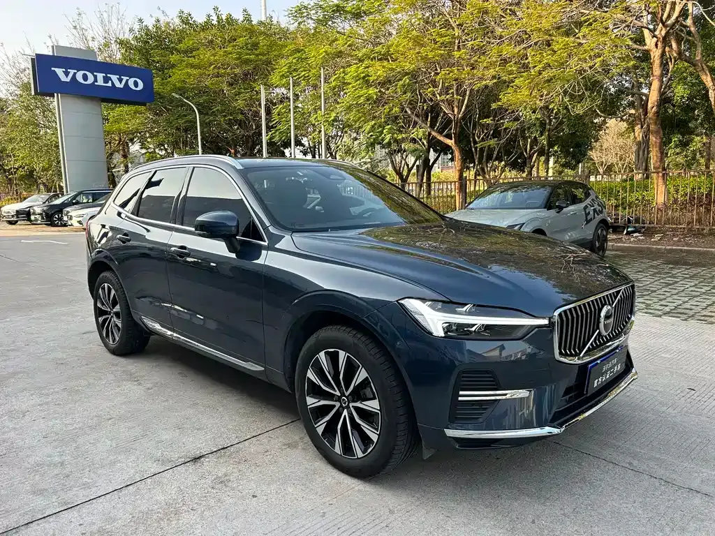 Volvo XC60 — фото 4